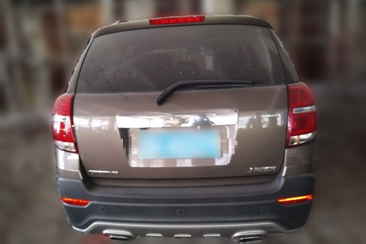 Used Chevrolet Captiva 2015 2.4L 4x4 Flagship Edition 7-Seater
