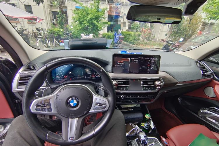 Used BMW X3 2023 xDrive30i Leading Model M Night Edition Package Center Console