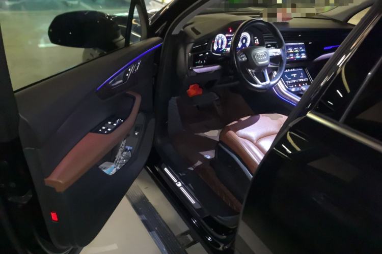 Used Audi Q7 2020 55 TFSI quattro S line sports model
