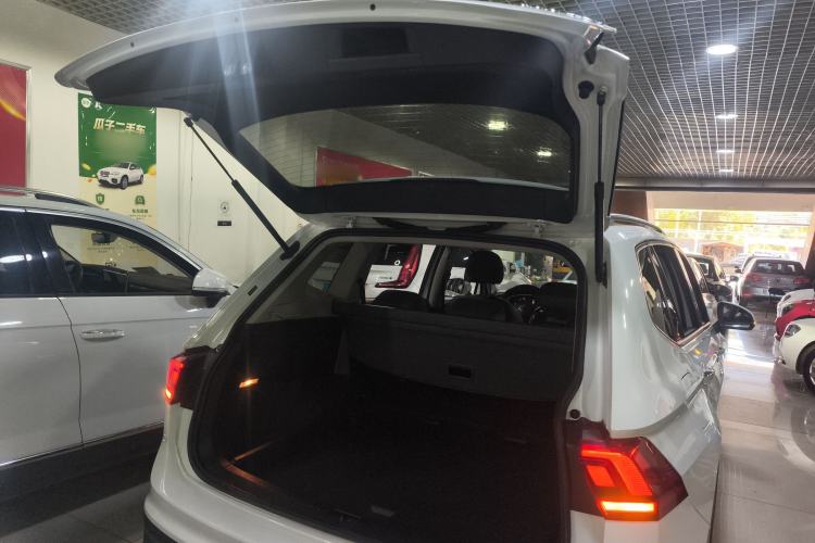 Used Volkswagen Tiguan L 2023 330TSI Automatic Two-Wheel Drive Comfort Edition