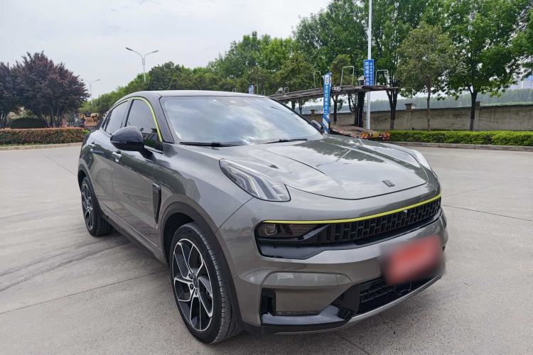 Used Lynk & Co 05 2020 2.0TD Two-Wheel Drive Shine Halo Exterior 9