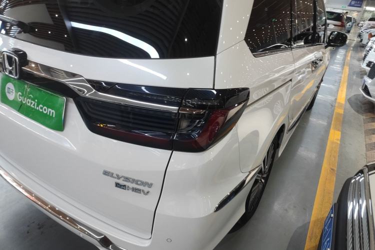 Used Honda Elysion 2022 2.0L eHEV Luxury First Edition