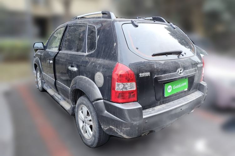 Used Hyundai Tucson 2009 2.0L Manual Two-Wheel Drive Fashion Edition