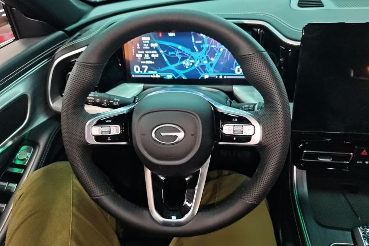 Used GAC Trumpchi GS8 2025 Linghang Series 2.0 TGDI Two-Wheel-Drive Luxury Edition 5 Seats