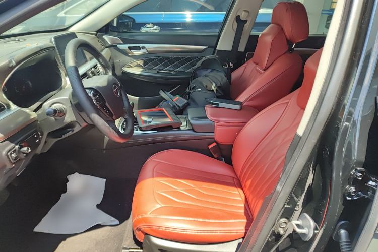 Used GAC Trumpchi GA8 2017 280T Deluxe Edition
