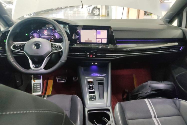 Used Volkswagen Golf 2024 280TSI DSG R-Line 50th Anniversary Edition
