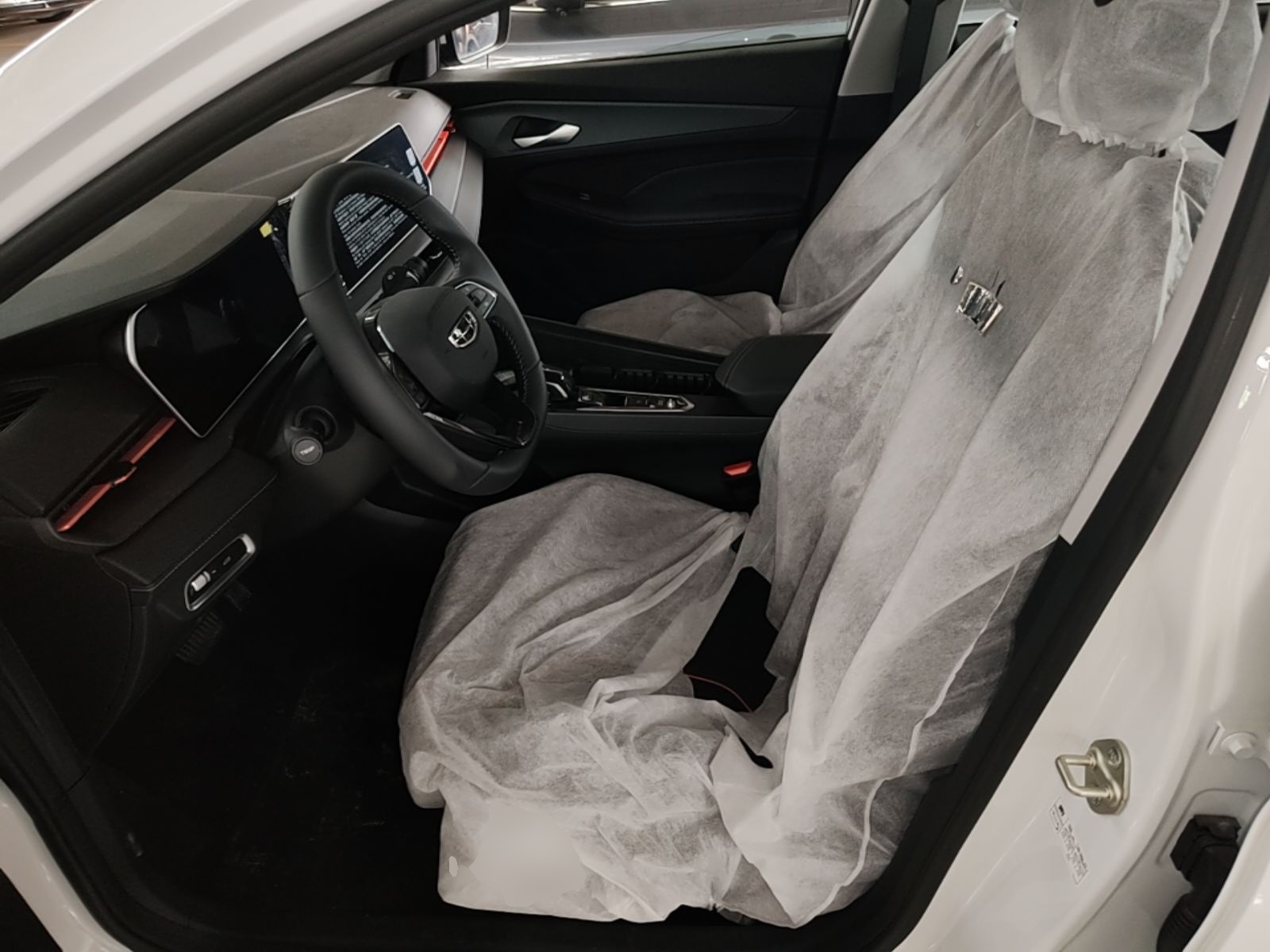Geely Auto Binray 2024 Binrui COOL 1.5T DCT Longteng Edition — снимка 17