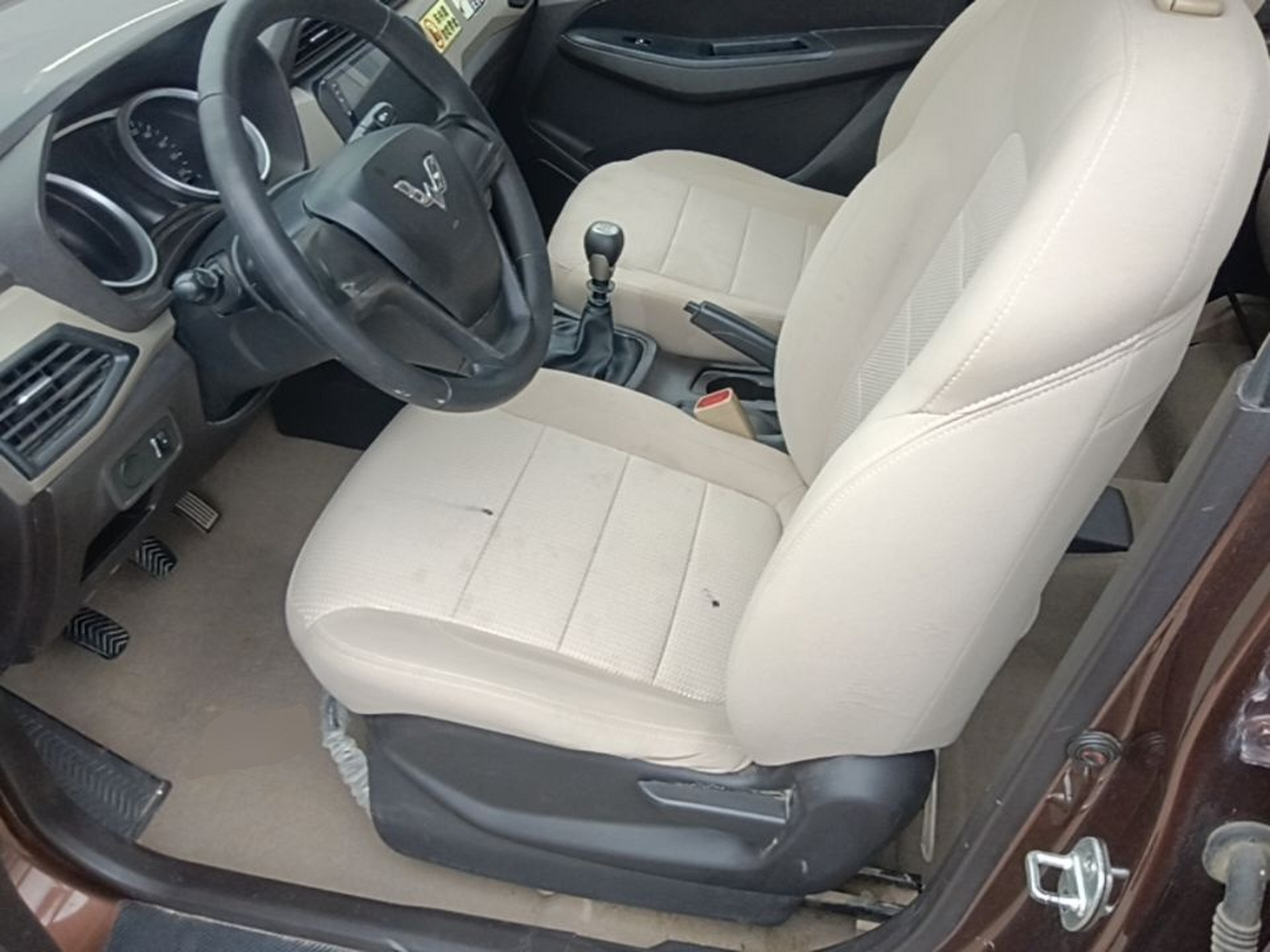 Interior delantero