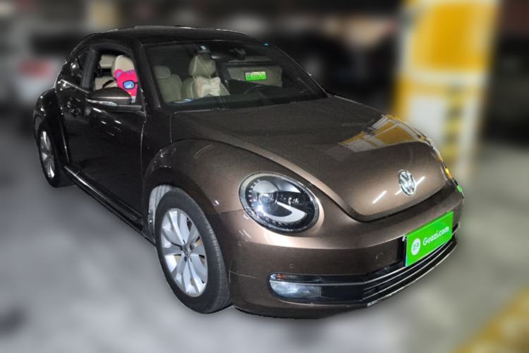 Used Volkswagen Beetle 2014 1.2TSI Comfort Model Front Right 45 Deg