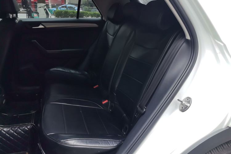 Used Volkswagen T-ROC 2019 280TSI DSG Two-Wheel Drive Advanced Version China VI Standard Left Rear Seat