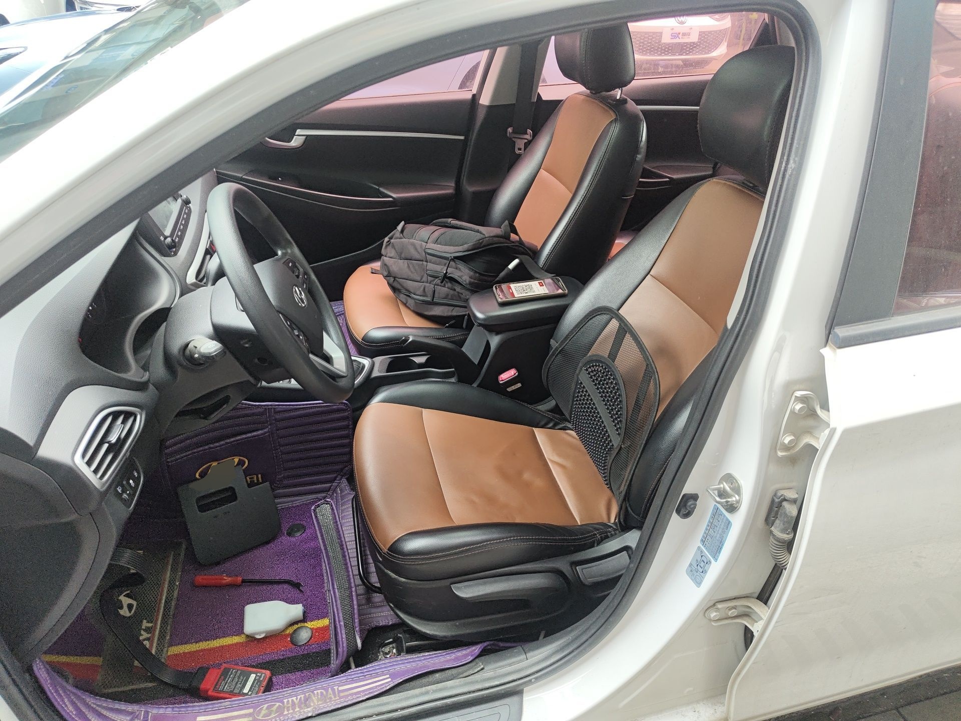 Interior delantero