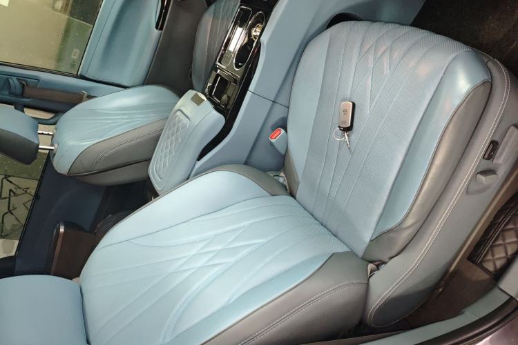 Used Toyota SIENNA 2019 3.5L Four-Wheel Drive XLE 7 Seats U.S. Specification