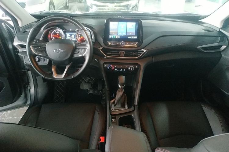 Used Chevrolet Orlando 2020 Light Hybrid Redline 530T Automatic Enjoyment Edition (5+2 Models) Center Console