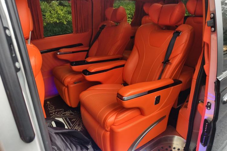 Used Mercedes-Benz Viano 2015 3.0L Partner Edition
