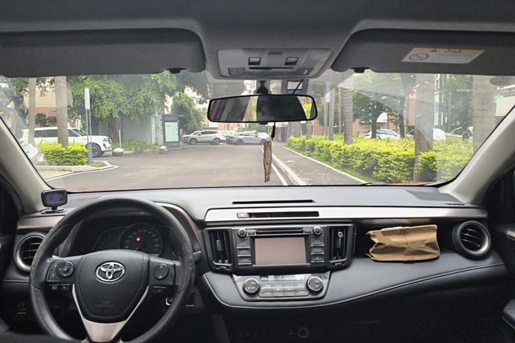 Used Toyota RAV4 2013 2.0L CVT Four-Wheel Drive Fashion Edition