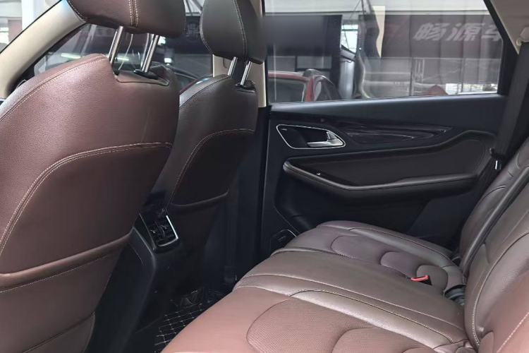 Used Baojun 560 2017 1.5T DCT Flagship Model 7 Seats