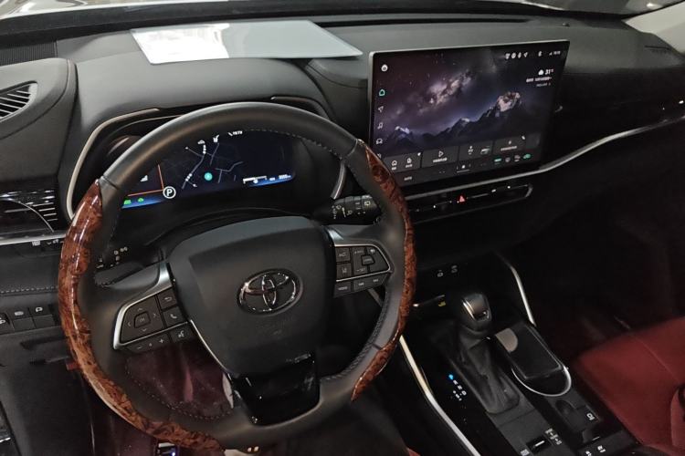 Used Toyota Highlander 2026 Model 2.5L Intelligent Electric Hybrid Dual-Engine Two-Wheel-Drive Elite Edition 5-seater
