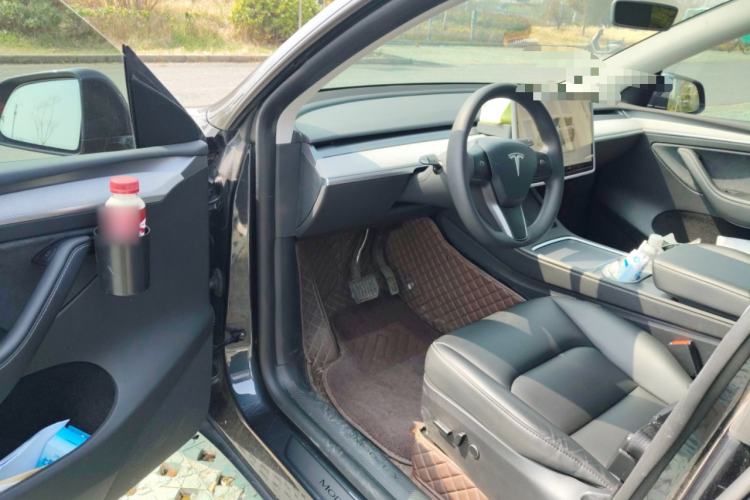 Used Tesla Model Y 2024 Long-Range All-Wheel-Drive Version