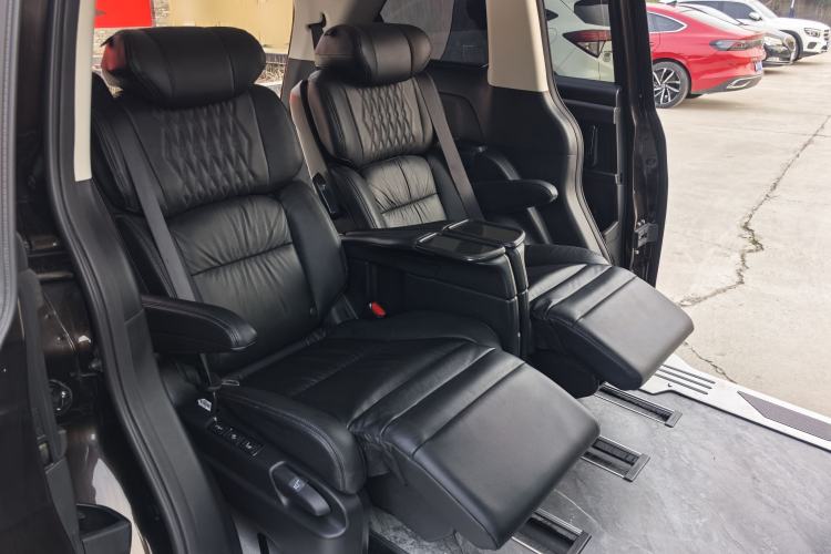 Used Honda Elysion 2024 2.0L eHEV Luxury Edition