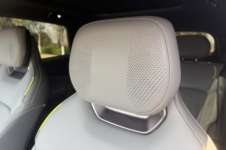 Used Lynk & Co 08 EM-P 2023 120km Long-Range Halo
