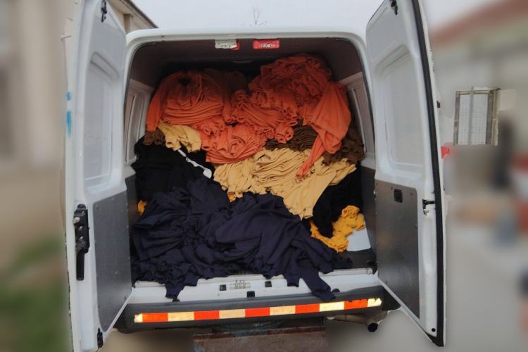 Used JMC Transit 2019 2.8T Commercial Version Short Wheelbase Mid-Roof 3-Seater China VI Standard JX493