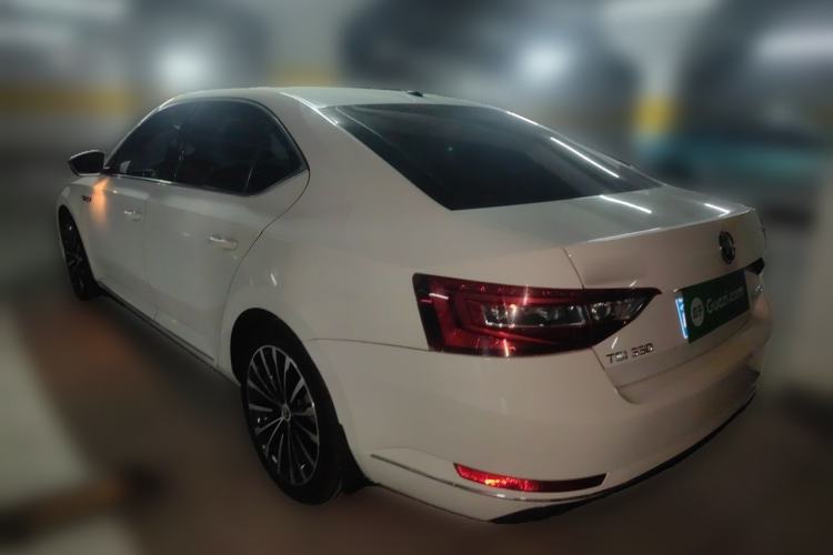 Used Skoda Superb 2016 TSI330 DSG Innovation Edition
