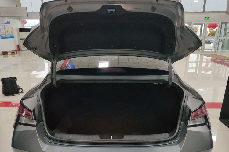 Used Hyundai Elantra 2022 1.5L CVT 20th Anniversary Edition Trunk