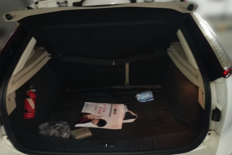 Used Ford Focus 2011 Hatchback 1.8L Automatic Fashion Edition Trunk