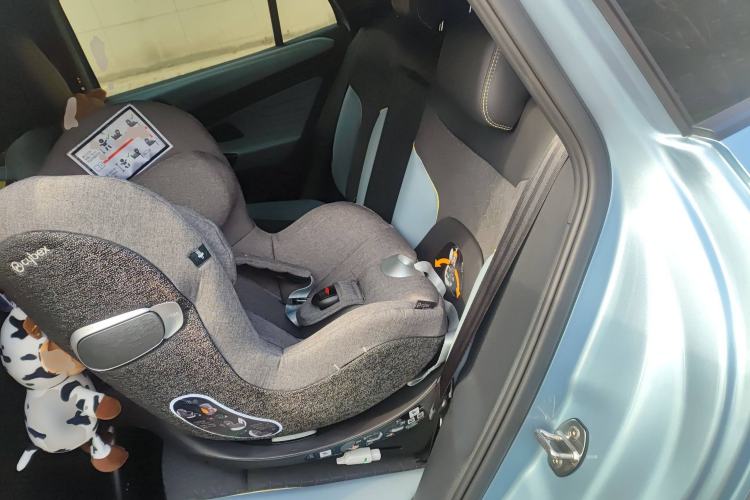 Used Volkswagen ID.4 X 2022 Smart Enjoyment Long-Range Edition Left Rear Seat