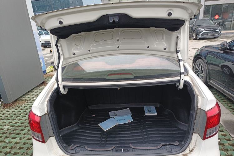 Used Kia K2 2015 Sedan 1.4L Automatic GLS
