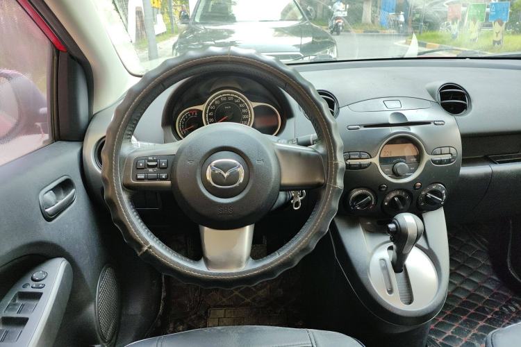 Used Mazda Mazda 2 2011 XuanDong 1.5L Automatic Value Edition
