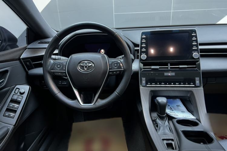 Used Toyota Avalon 2019 2.0L Luxury Edition China VI Standard Interior 1