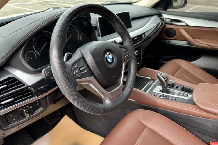 Used BMW X6 
