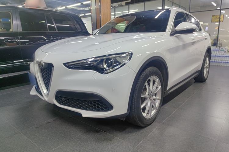 Used Alfa Romeo Stelvio 2017 2.0T 200HP Luxury Edition