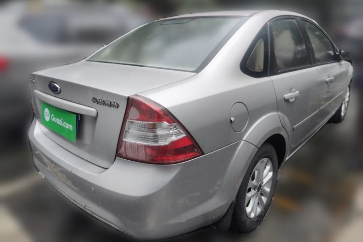 Used Ford Focus 2011 Sedan 1.8L Automatic Fashion Edition
