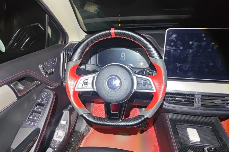 Used BYD Tang New Energy 2018 DM 2.0T All-Wheel Drive Smart Connect Elite 7-Seater China V Emission Standard