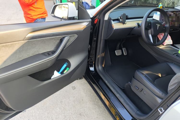 Used Tesla Model Y 2021 Standard Range Rear-Wheel Drive Version