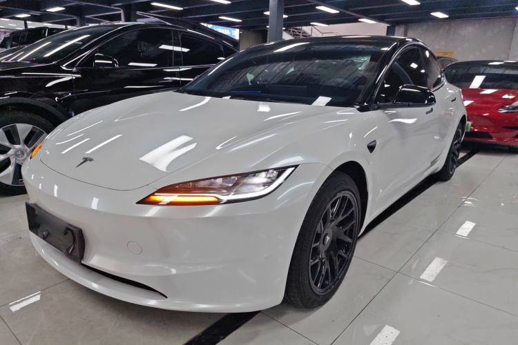 Used Tesla Model 3 2023 Long-Range All-Wheel-Drive Version