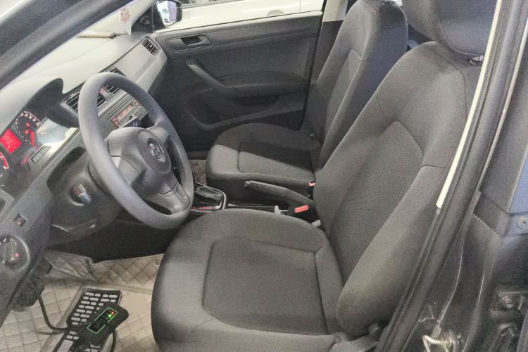 Used Volkswagen Santana 2015 1.6L Automatic Fashion Edition