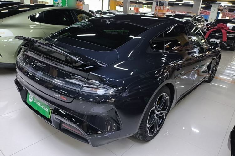 Used Xiaomi Auto SU7 2024 Four-Wheel Drive Ultra-Long Range Advanced Intelligent Driving Max Edition Rear Right 45 Deg