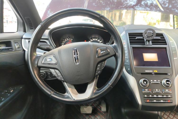 Used Lincoln MKC 2018 2.0T Two-Wheel Drive Deluxe Edition
