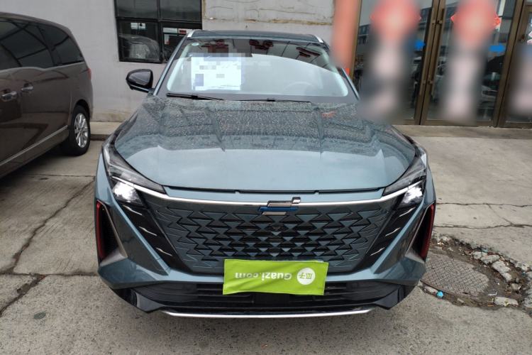 Used CHANGAN OSHAN Z6 2022 Blue Whale 1.5T DCT Luxury Model Front