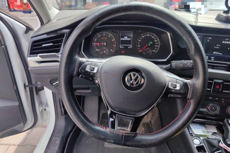 Used Volkswagen Sagitar 2020 200TSI DSG Comfort Version China VI Standard Steering Wheel