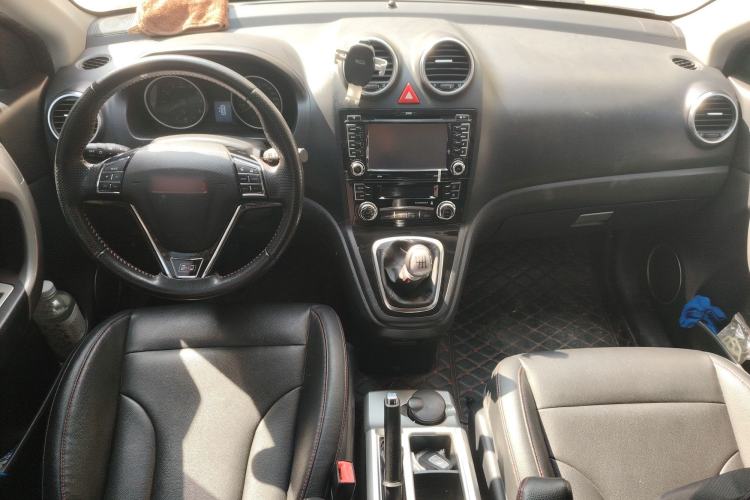 Used Haval H6 2015 Upgraded Model 1.5T Manual Two-Wheel Drive Elite Version