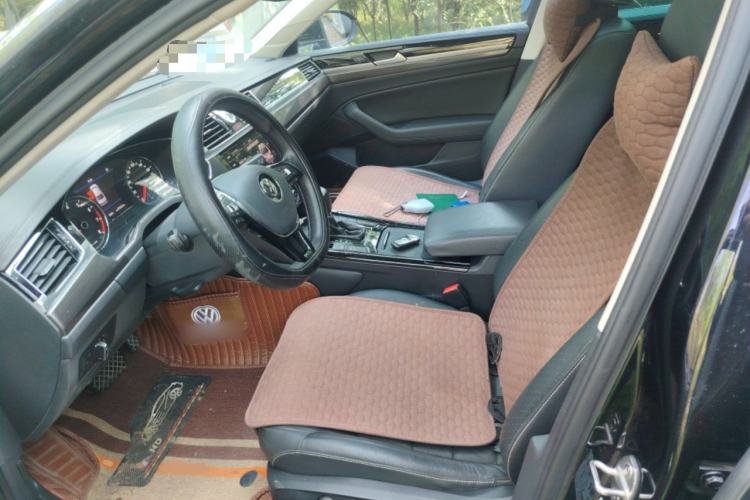 Used Volkswagen Phideon 2019 380TSI Two-Wheel Drive Business Edition China VI Standard
