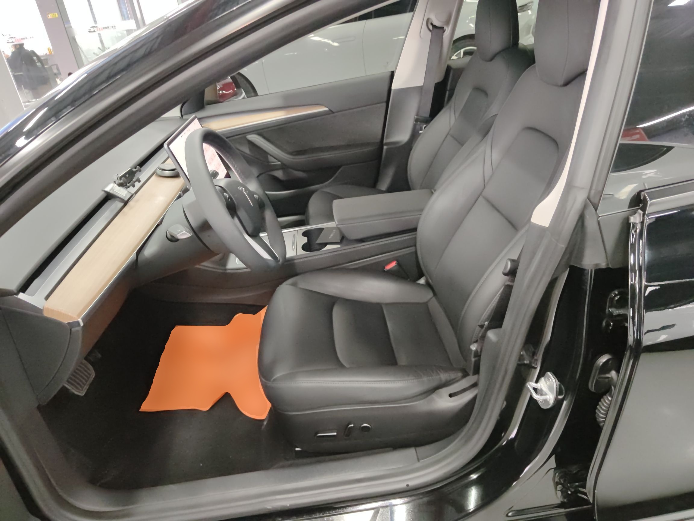 Переднее сиденье в автомобиле