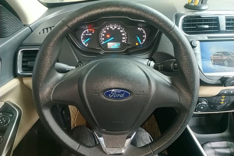 Used Ford Escort 2015 1.5L Manual Comfort Model Steering Wheel