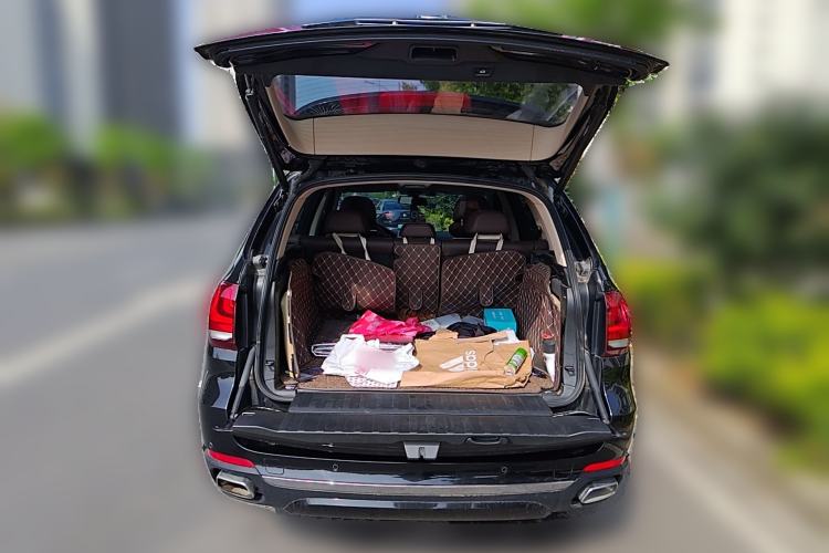 Used BMW X5 2018 xDrive35i Elegant Edition Trunk