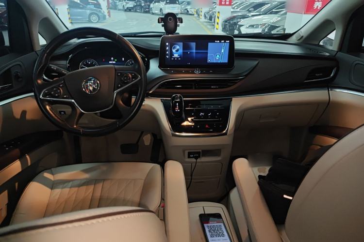 Used Buick GL8 2022 Land Cruiser Executive Class 652T Smart Luxury Model