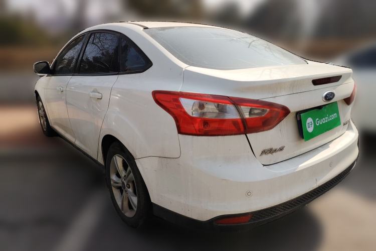 Used Ford Focus 2012 Sedan 1.6L Manual Fashion Edition
